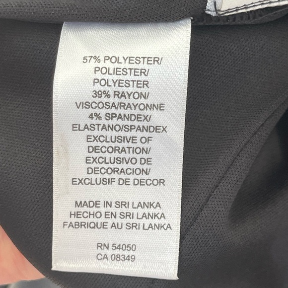 Kasper Black Sheath Scoop Neck Dress with Threaded Detail Size 4 - Picture 5 of 7